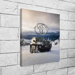 Холст квадратный Toyota Land Cruiser 200 в зимнем лесу Winter fores, цвет: 3D-принт — фото 2