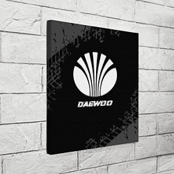 Холст квадратный Daewoo speed на темном фоне со следами шин, цвет: 3D-принт — фото 2