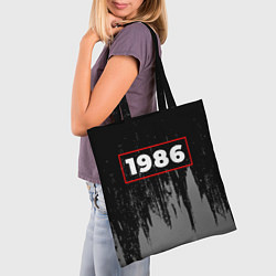 Сумка-шопер 1986 - в красной рамке на темном, цвет: 3D-принт — фото 2