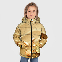 Куртка зимняя для мальчика Композиция из ракушек и компаса на песке, цвет: 3D-черный — фото 2