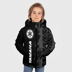 Куртка зимняя для мальчика Yamaha speed на темном фоне со следами шин: по-вер, цвет: 3D-черный — фото 2
