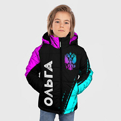 Куртка зимняя для мальчика Ольга и неоновый герб России вертикально, цвет: 3D-черный — фото 2