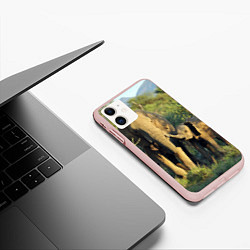 Чехол iPhone 11 матовый Семья слонов в природе, цвет: 3D-светло-розовый — фото 2