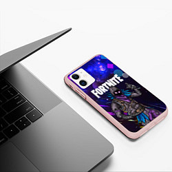 Чехол iPhone 11 матовый FORTNITE x RAVEN, цвет: 3D-светло-розовый — фото 2