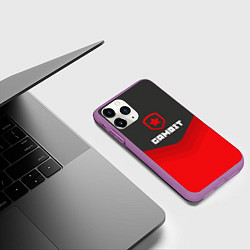 Чехол iPhone 11 Pro матовый Gambit Gaming Uniform, цвет: 3D-фиолетовый — фото 2