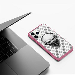 Чехол iPhone 11 Pro матовый Череп в наушниках, цвет: 3D-малиновый — фото 2