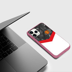 Чехол iPhone 11 Pro матовый Man United FC: Grey Polygons, цвет: 3D-малиновый — фото 2