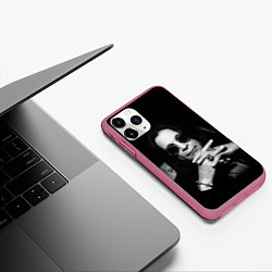 Чехол iPhone 11 Pro матовый Оззи Осборн, цвет: 3D-малиновый — фото 2