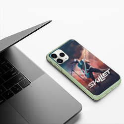 Чехол iPhone 11 Pro матовый Skillet: John Cooper, цвет: 3D-салатовый — фото 2