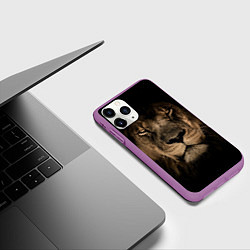 Чехол iPhone 11 Pro матовый Львиный взгляд, цвет: 3D-фиолетовый — фото 2