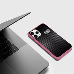 Чехол iPhone 11 Pro матовый PUBG: Carbon Style, цвет: 3D-малиновый — фото 2