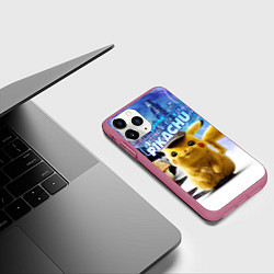 Чехол iPhone 11 Pro матовый Детектив Пикачу, цвет: 3D-малиновый — фото 2