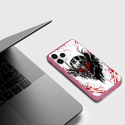 Чехол iPhone 11 Pro матовый BERSERK, цвет: 3D-малиновый — фото 2