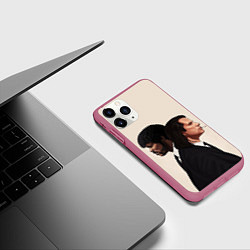 Чехол iPhone 11 Pro матовый Криминальное чтиво, цвет: 3D-малиновый — фото 2