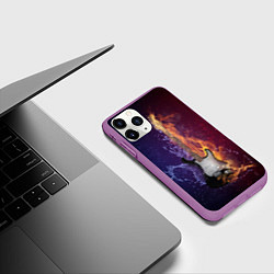 Чехол iPhone 11 Pro матовый Гитара огня, цвет: 3D-фиолетовый — фото 2