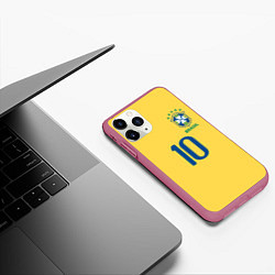 Чехол iPhone 11 Pro матовый СБОРНАЯ БРАЗИЛИИ ПЕЛЕ, цвет: 3D-малиновый — фото 2