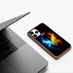 Чехол iPhone 11 Pro матовый Волки в огне, цвет: 3D-коричневый — фото 2