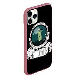 Чехол iPhone 11 Pro матовый Скафандр с отражением НЛО, цвет: 3D-малиновый — фото 2