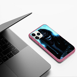 Чехол iPhone 11 Pro матовый Парень в маске, цвет: 3D-малиновый — фото 2