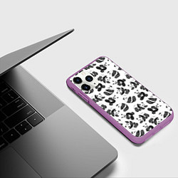 Чехол iPhone 11 Pro матовый Акварельные панды паттерн, цвет: 3D-фиолетовый — фото 2