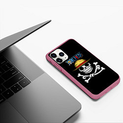 Чехол iPhone 11 Pro матовый Пираты Соломенной Шляпы One Piece, цвет: 3D-малиновый — фото 2