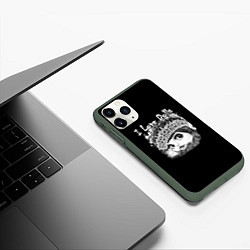 Чехол iPhone 11 Pro матовый Кукла черно белый фон, цвет: 3D-темно-зеленый — фото 2