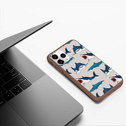 Чехол iPhone 11 Pro матовый Кровожадные акулы паттерн, цвет: 3D-коричневый — фото 2