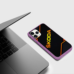 Чехол iPhone 11 Pro матовый Skoda Gold Шкода, цвет: 3D-фиолетовый — фото 2