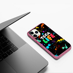 Чехол iPhone 11 Pro матовый TOCA BOCA RAINBOW PAINTS ТОКА БОКА РАДУЖНЫЕ КРАСКИ, цвет: 3D-малиновый — фото 2