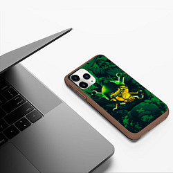 Чехол iPhone 11 Pro матовый Зоро Ророноа веселый роджер, цвет: 3D-коричневый — фото 2