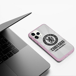 Чехол iPhone 11 Pro матовый Chelsea FC Graphite Theme, цвет: 3D-розовый — фото 2