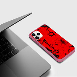 Чехол iPhone 11 Pro матовый God of War Брызги крови, цвет: 3D-малиновый — фото 2