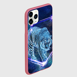 Чехол iPhone 11 Pro матовый Тигр идет по млечному пути, цвет: 3D-малиновый — фото 2