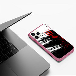 Чехол iPhone 11 Pro матовый The Witcher - Когти, цвет: 3D-малиновый — фото 2