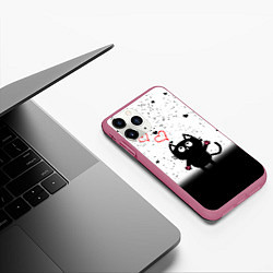 Чехол iPhone 11 Pro матовый Котик в тумане Сердечки, цвет: 3D-малиновый — фото 2