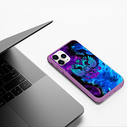 Чехол iPhone 11 Pro матовый НЕОНОВЫЙ ГЕРБ РОССИИ ОГОНЬ NEON FIRE, цвет: 3D-фиолетовый — фото 2