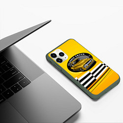 Чехол iPhone 11 Pro матовый Желтый ретро-автомобиль, цвет: 3D-темно-зеленый — фото 2