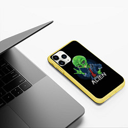 Чехол iPhone 11 Pro матовый ALIEN ИНОПЛАНЕТЯНИН, цвет: 3D-желтый — фото 2