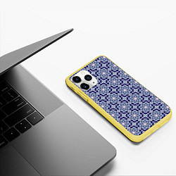 Чехол iPhone 11 Pro матовый СИНИЙ ОРНАМЕНТ ПАТТЕРН, цвет: 3D-желтый — фото 2