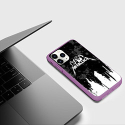 Чехол iPhone 11 Pro матовый Metallica музыканты, цвет: 3D-фиолетовый — фото 2