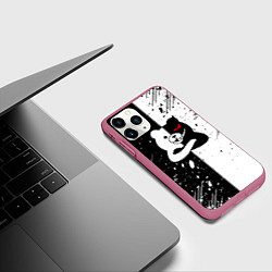 Чехол iPhone 11 Pro матовый Monokuma брызги, цвет: 3D-малиновый — фото 2