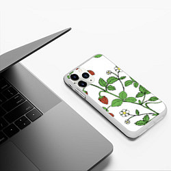 Чехол iPhone 11 Pro матовый Цветы Земляники Лесной, цвет: 3D-белый — фото 2