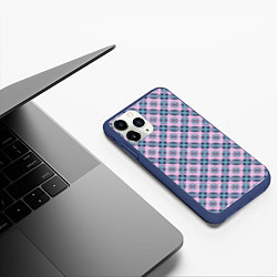 Чехол iPhone 11 Pro матовый Розово-серый клетчатый узор в косую клетку, цвет: 3D-тёмно-синий — фото 2