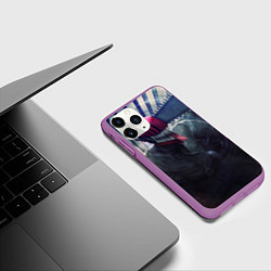 Чехол iPhone 11 Pro матовый Опасный человек-бензопила, цвет: 3D-фиолетовый — фото 2