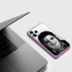 Чехол iPhone 11 Pro матовый Майкл Джексон Фото, цвет: 3D-фиолетовый — фото 2