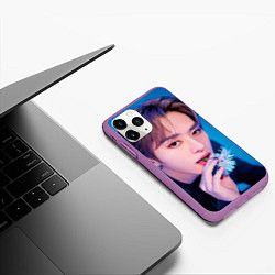 Чехол iPhone 11 Pro матовый Stray Kids 2nd World Tour Maniac Lee Know, цвет: 3D-фиолетовый — фото 2