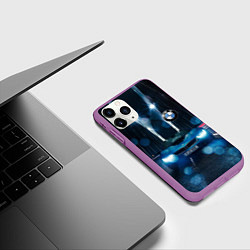 Чехол iPhone 11 Pro матовый Бэха на ночной дороге попала под ливень, цвет: 3D-фиолетовый — фото 2