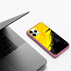 Чехол iPhone 11 Pro матовый Black and yellow, цвет: 3D-малиновый — фото 2