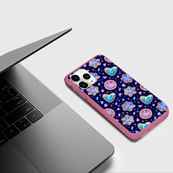 Чехол iPhone 11 Pro матовый Новогоднее печение, цвет: 3D-малиновый — фото 2