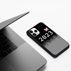 Чехол iPhone 11 Pro матовый НГ Кролик злой: символ сверху, цвет: 3D-черный — фото 2